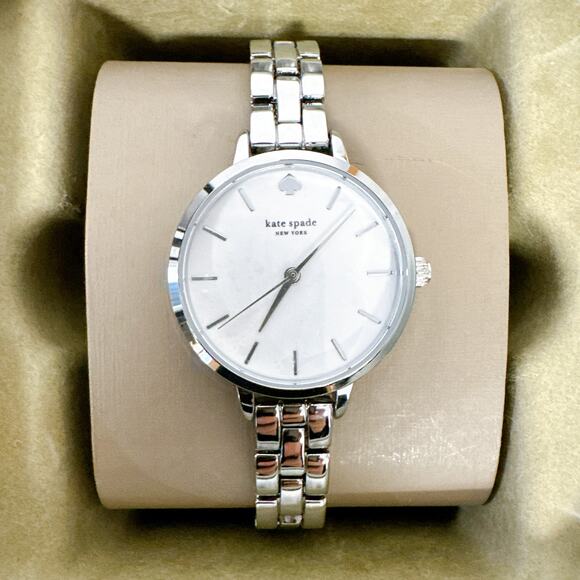 Kate Spade Metro KSW9001 Three-Hand Silver-Tone Women\'s Watch